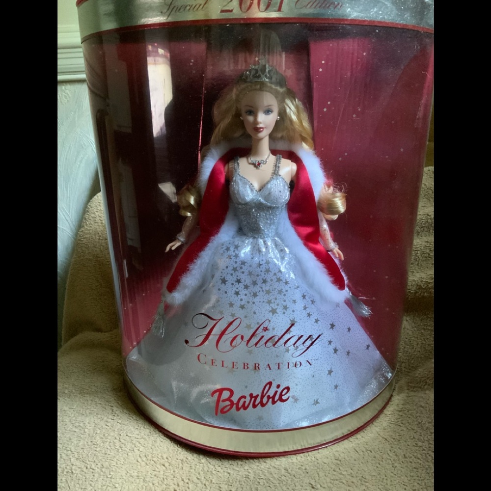 2001 HOLIDAY CELEBRATION BARBIE NRFB